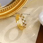 Adjustable Ring with Crystals Details in Gold