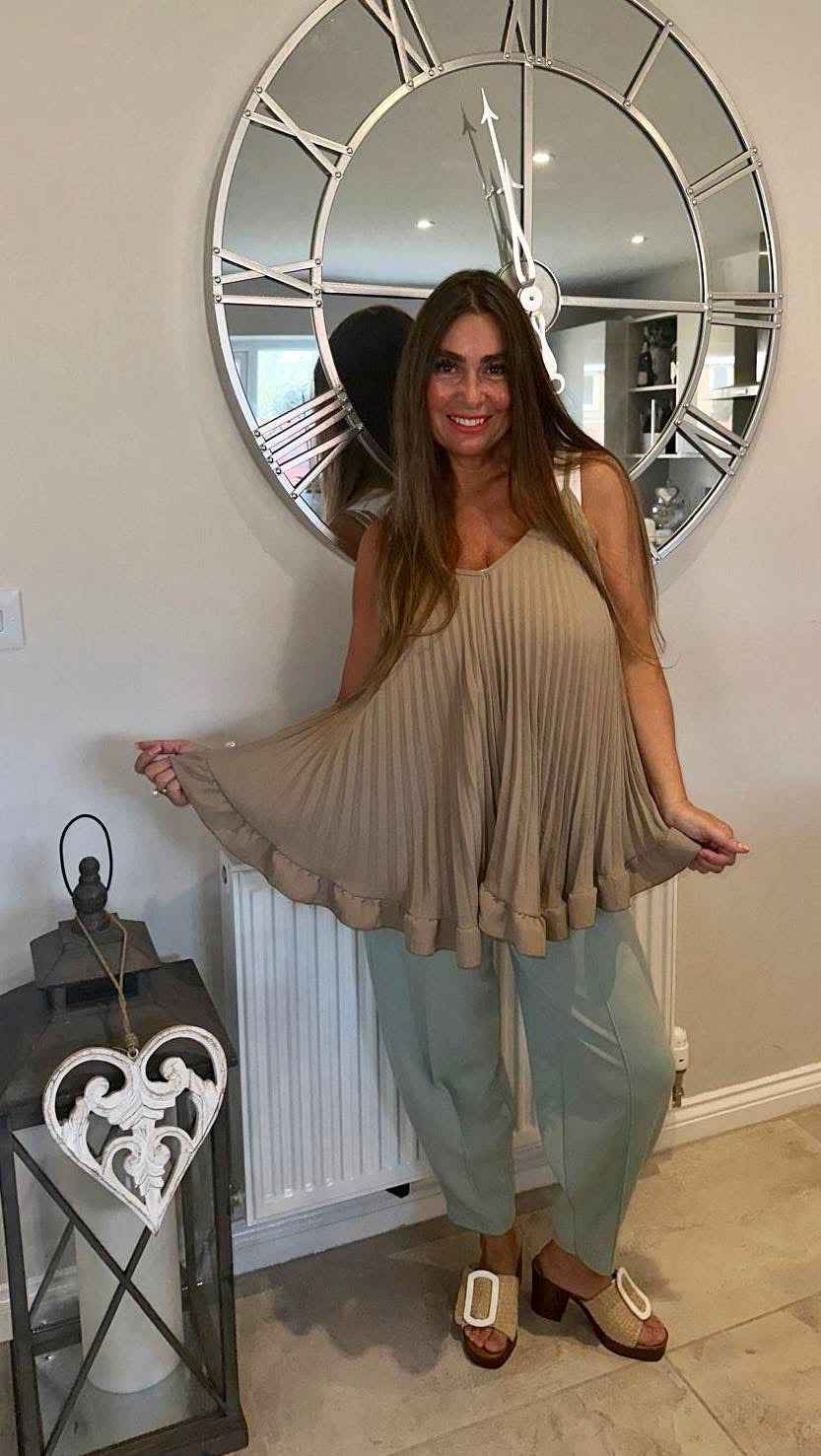 Pleated Swing Top