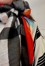 Pleated multi scarf
