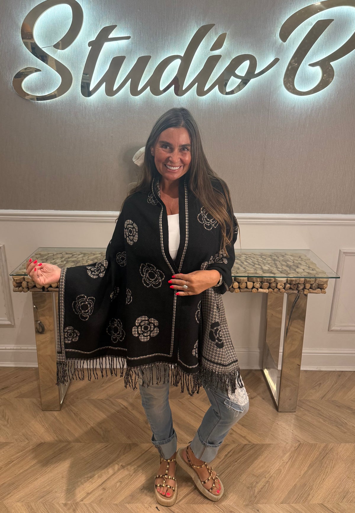 Petra Scarf