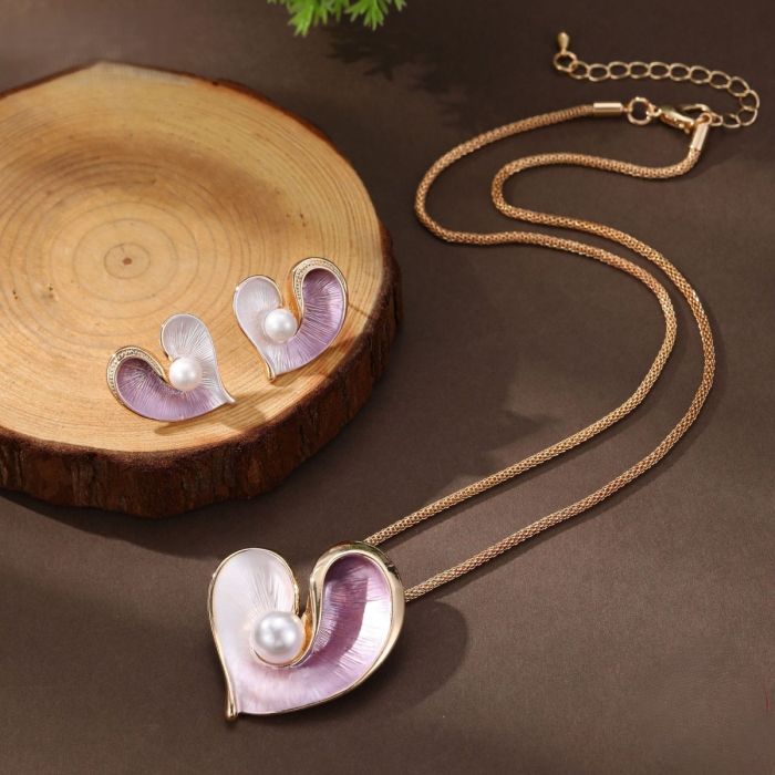 Pearl Heart Necklace and Earrings Set in Pink