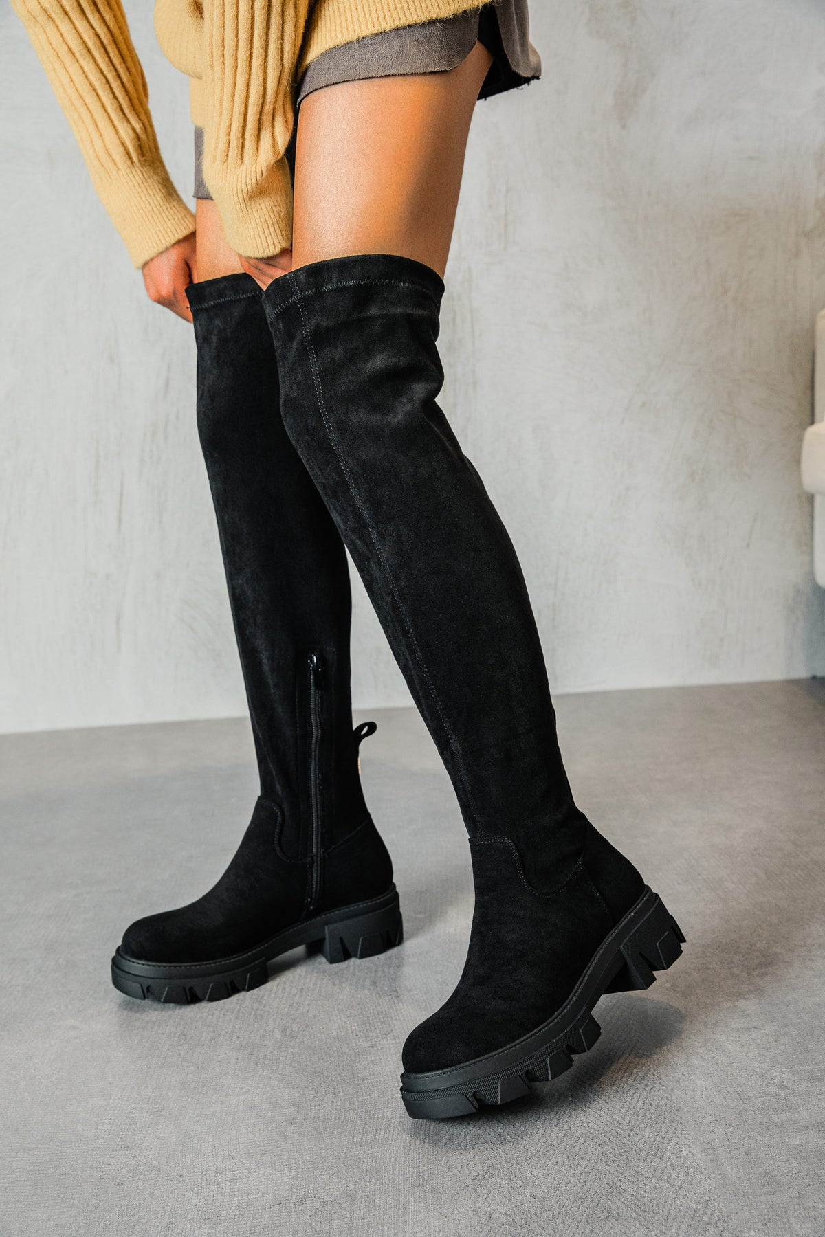 Knee high Boots