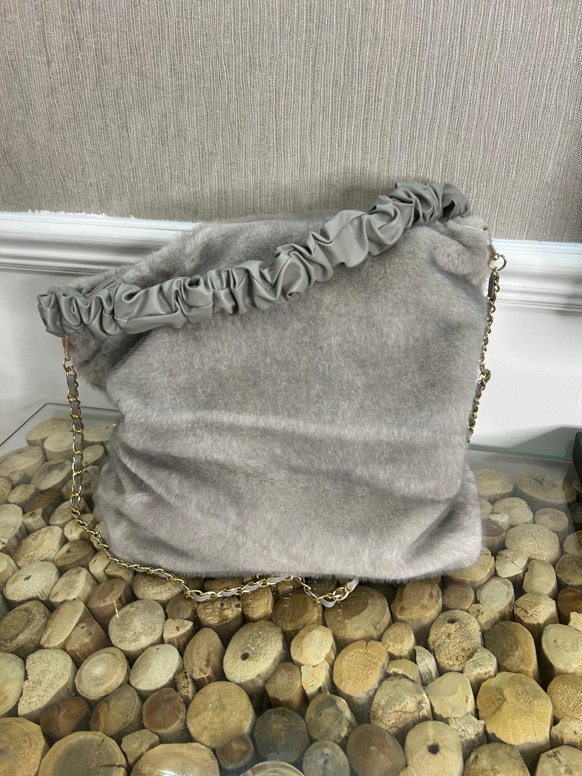 FI faux fur bag