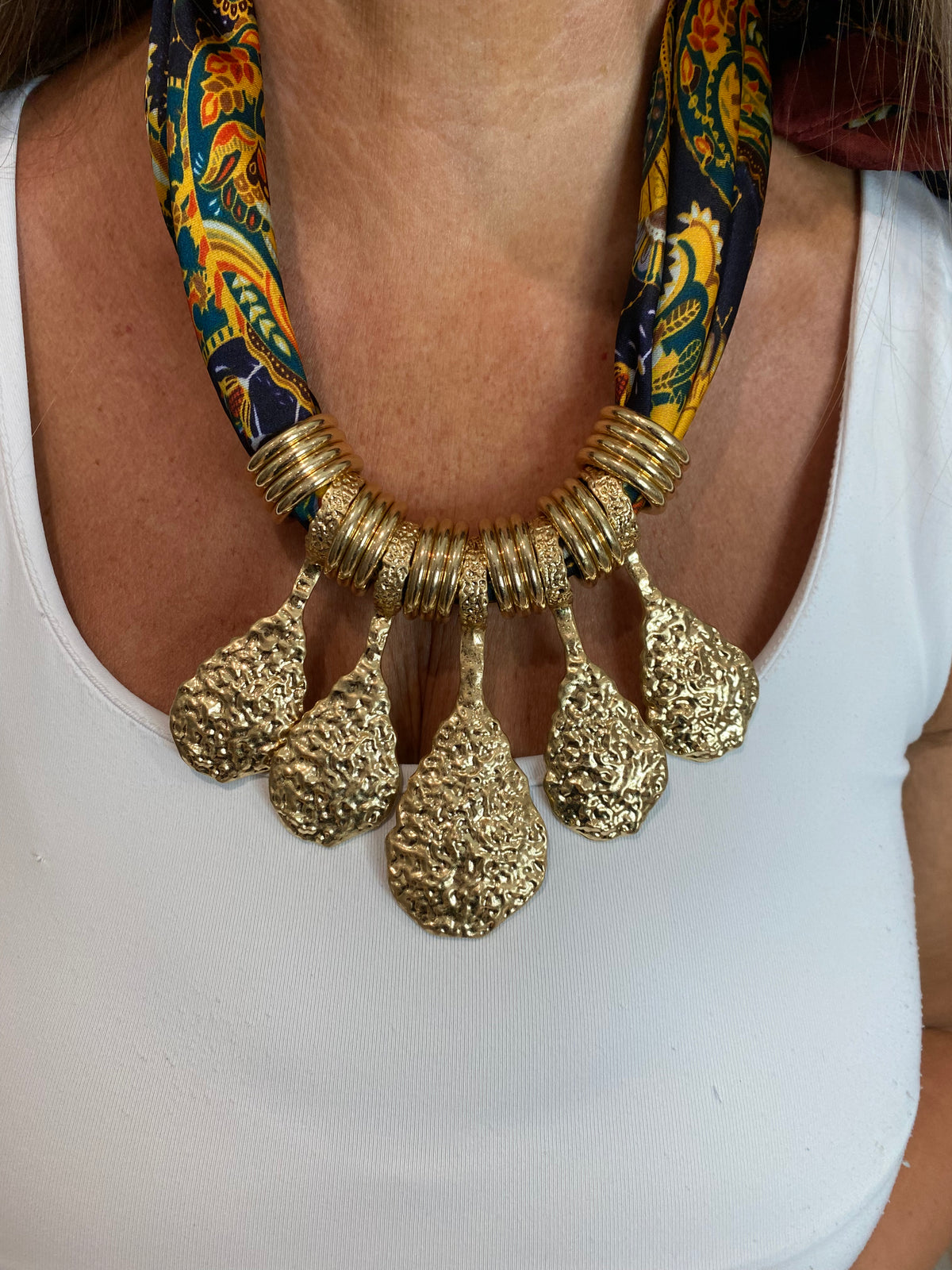 Elsa Necklace