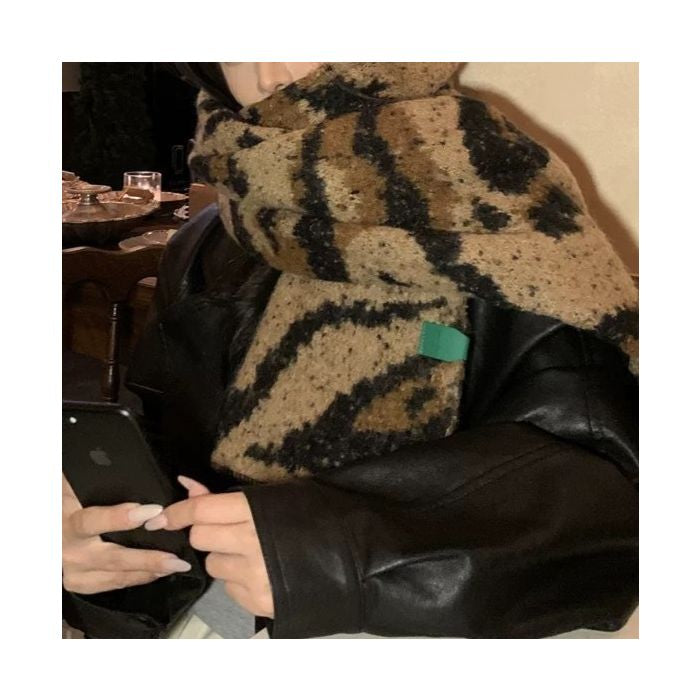 Oversized Plush Scarf in Brown Leopard