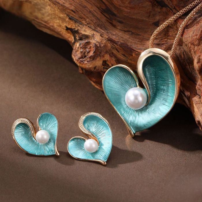 Pearl Heart Necklace and Earrings Set in Blue
