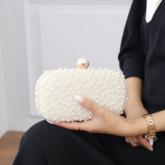 Pearl Elegance Evening Clutch Bag in Ivory