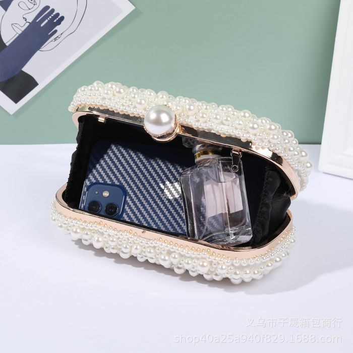 Pearl Elegance Evening Clutch Bag in Ivory