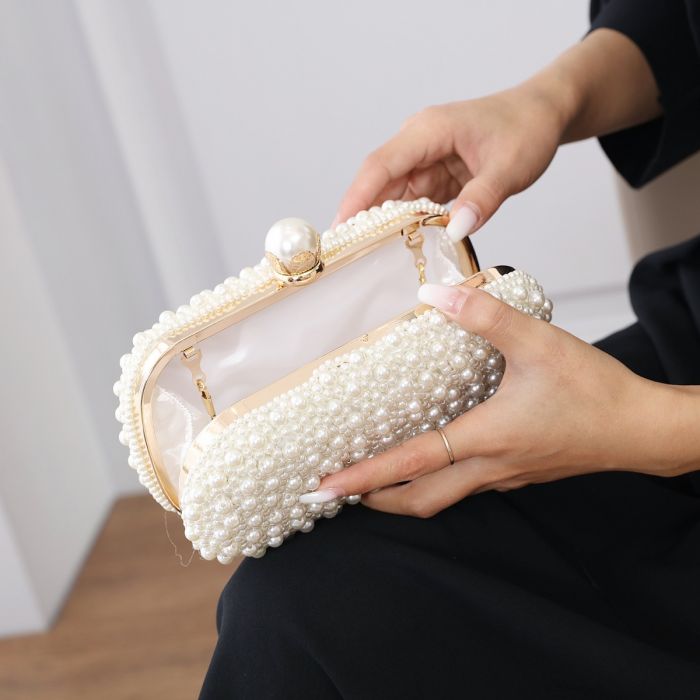Pearl Elegance Evening Clutch Bag in Ivory
